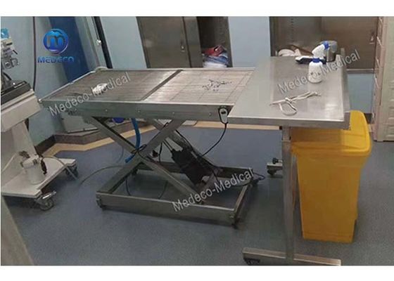 ステンレス鋼のペットのための単一の味方された傾く獣医の外科テーブル